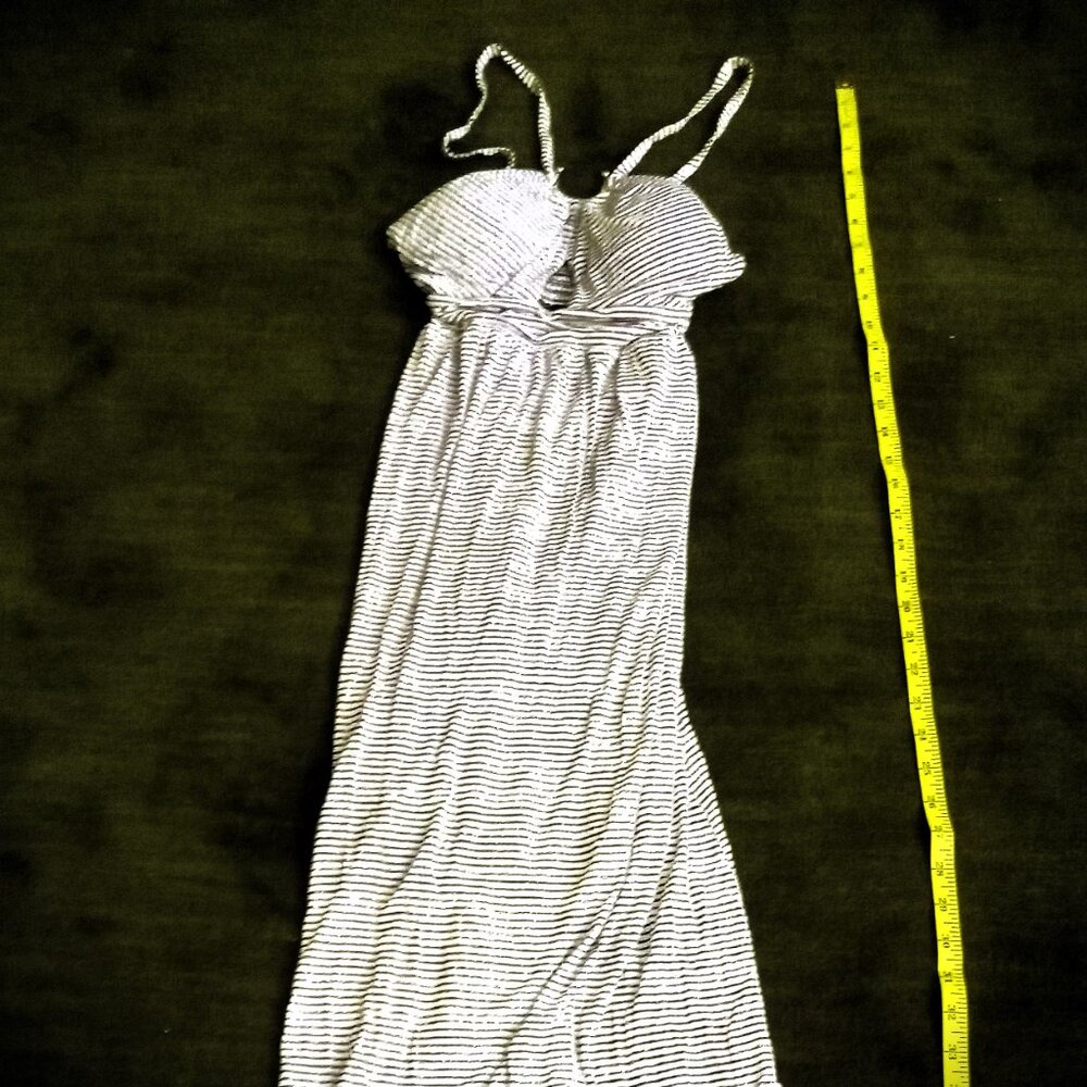 GUESS Los Angeles Elegant Long Maxi Dress Stripped XS for Summer Vacation